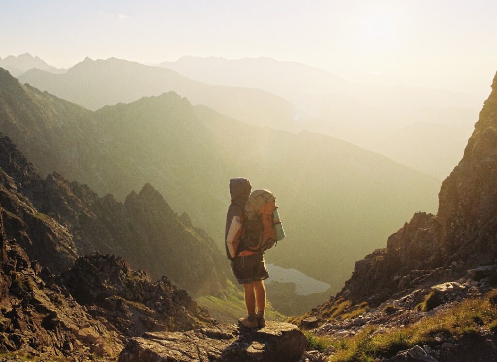 Best Backpacker Jobs in Cairns — Where to Find Work in 2025
